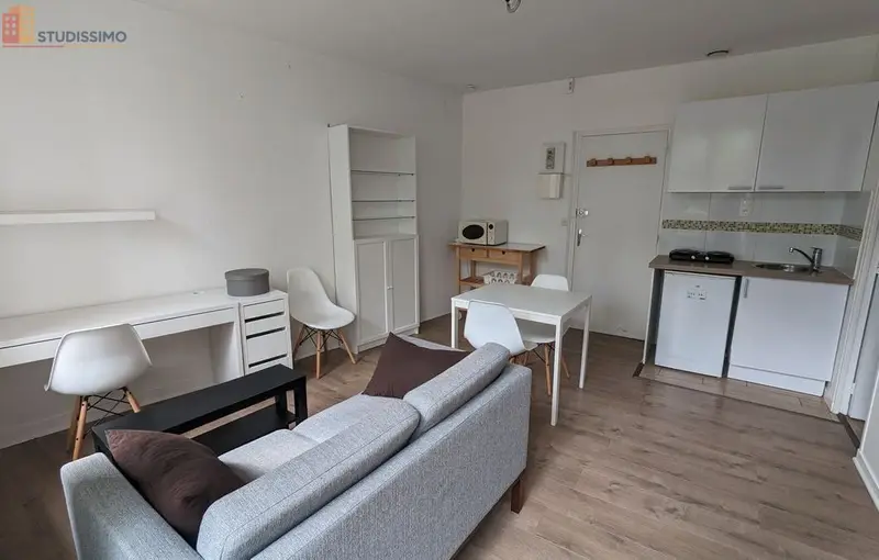 Studio meublé 25m² Poitiers centre - Calme, lumineux - Photo 1