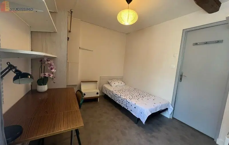 Studio meublé 12m² Poitiers centre - Quartier résidentiel - Photo 2