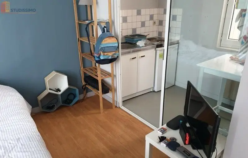 Studio 25m² Poitiers centre - Traversant, meublé - Photo 3