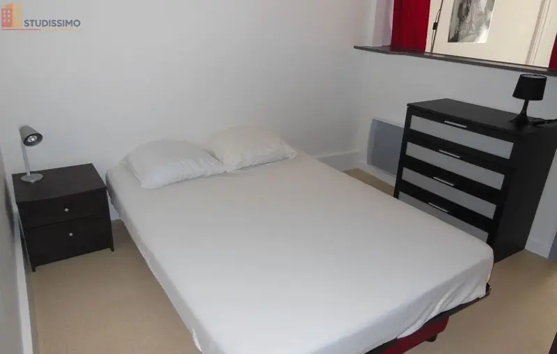Studio meublé 21m² Châtellerault - Grand, coin nuit - Photo 8
