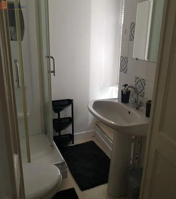 Studio meublé 21m² Châtellerault - Grand, coin nuit - Photo 3