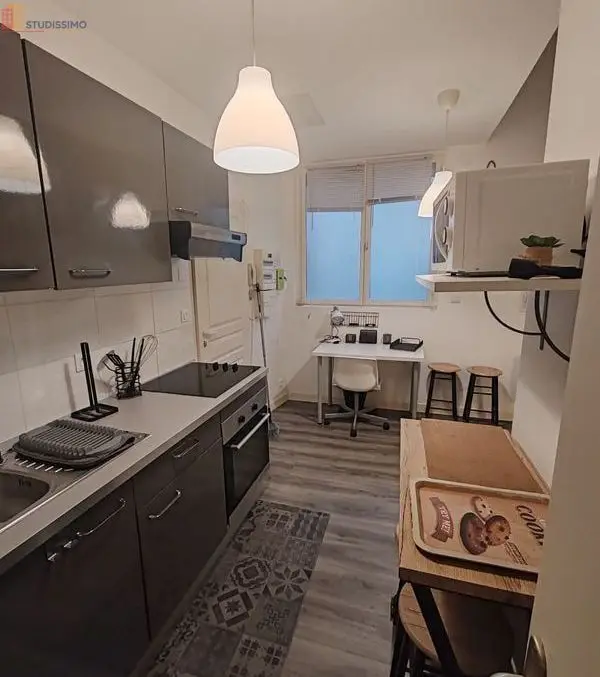 Studio meublé 19m² Châtellerault - Mezzanine, lumineux - Photo 4