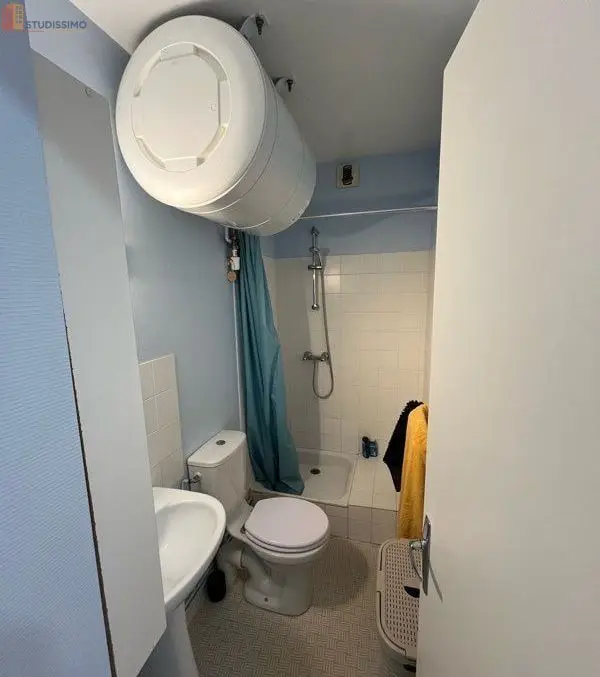 Studio 22m² Poitiers 86000 - Place de parking, proche facs - Photo 2