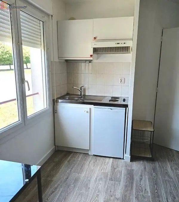 Studio meublé 20m² Poitiers - Meublé, DPE D - Photo 2