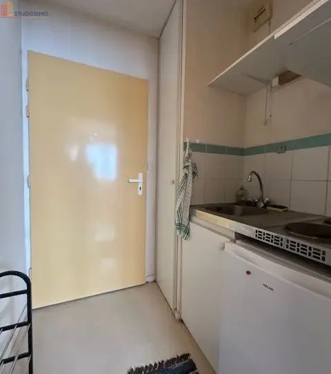 Studio meublé 21m² Poitiers centre - Lumineux - Photo 1