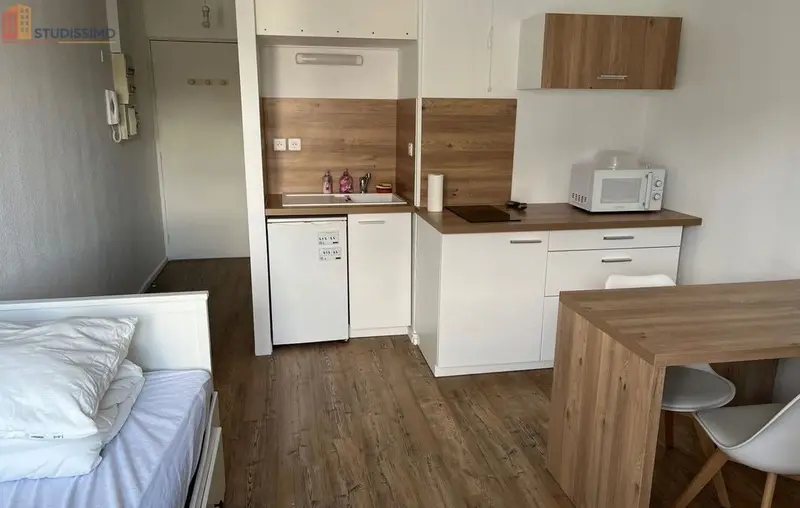 Studio meublé 21m² Poitiers centre - Lumineux, 2e étage - Photo 2