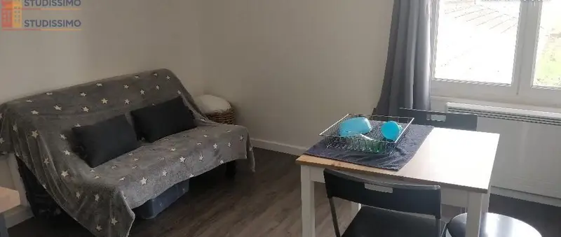 Studio meublé 19m² Poitiers - Rénové, lave/sèche-linge - Photo 2