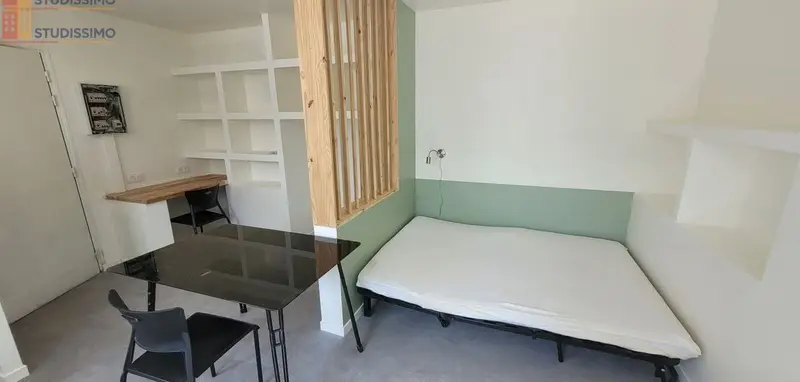 Studio meublé 31m² Châtellerault - Meublé, DPE D - Photo 2