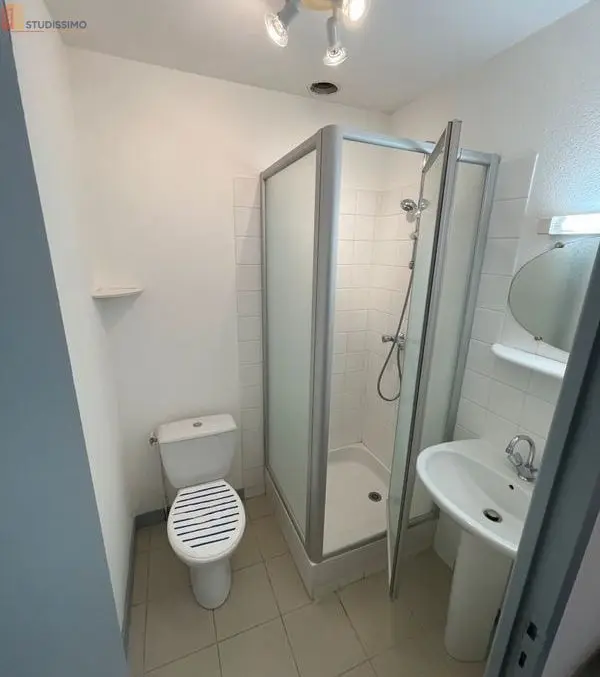 Studio meublé 20m² Poitiers centre - Meublé, DPE C - Photo 3