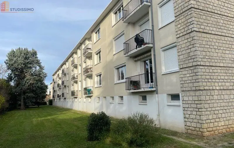 Studio meublé 14m² Poitiers centre - Proche campus, CHU - Photo 1