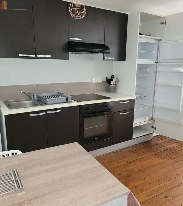 Studio meublé 34m² Poitiers - Meublé, DPE D - Photo 1