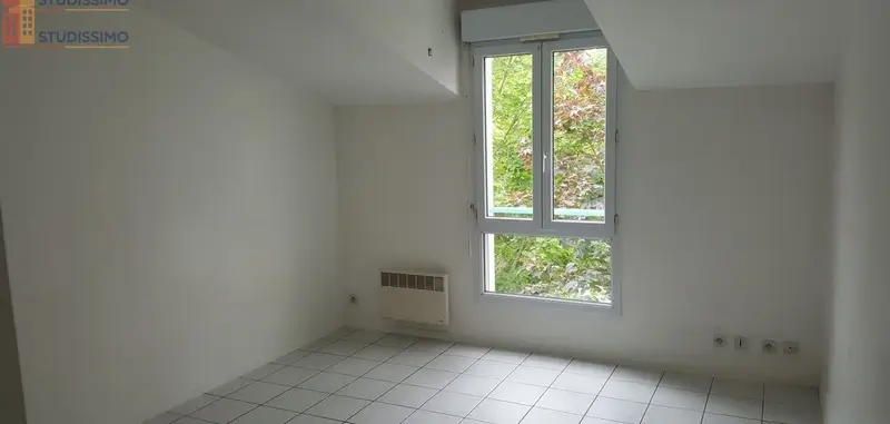 Studio 22m² Poitiers centre - Étage élevé, DPE C - Photo 4