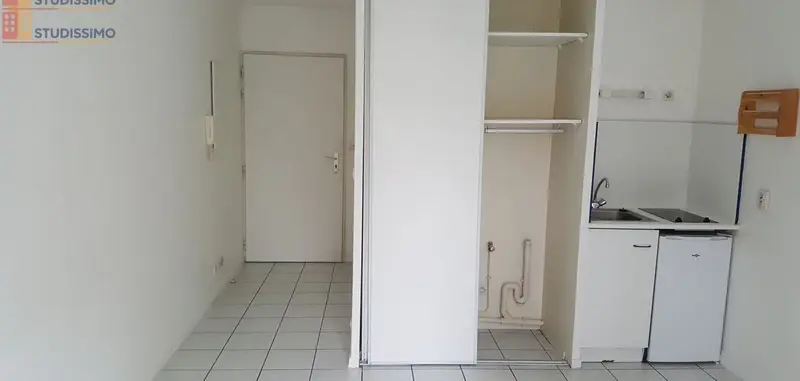 Studio 22m² Poitiers centre - Étage élevé, DPE C - Photo 5
