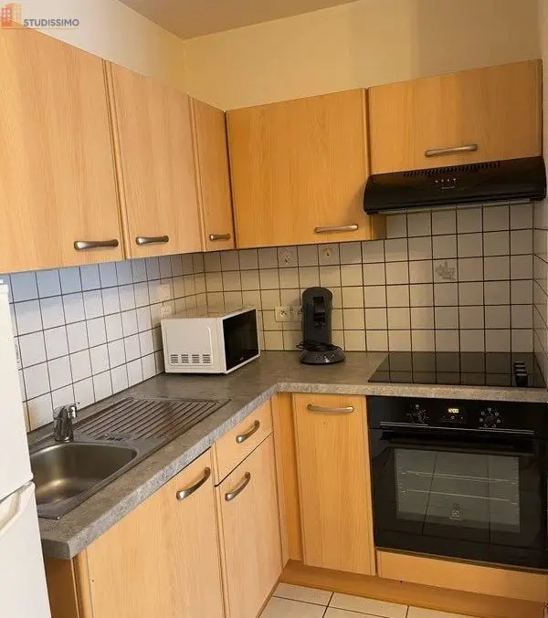 Studio meublé 27m² Remiremont - Meublé, DPE D - Photo 2