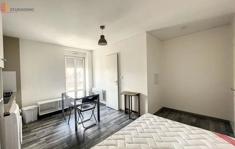 Studio meublé 25m² Chantraine 88000 - Calme, jardin - Photo 2