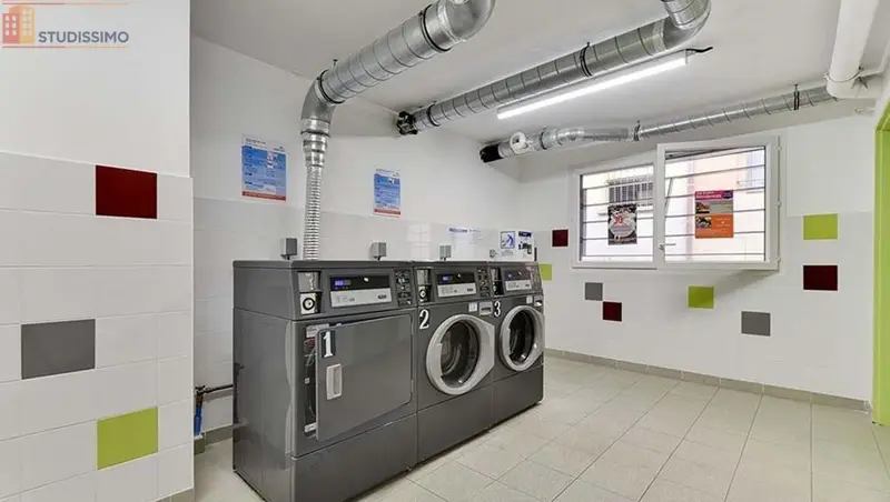 Studio 21m² Perpignan 66000 - Dernier étage, DPE C - Photo 2