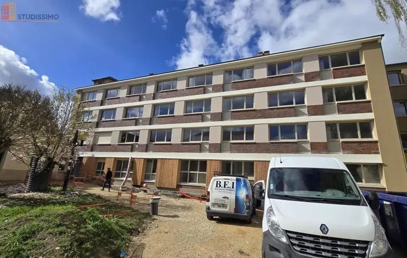 Studio 28m² Saint-Florentin - Aucun caractère mentionné - Photo 1