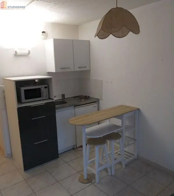 Studio meublé 17m² Auxerre 89000 - Proche centre, résidence - Photo 2