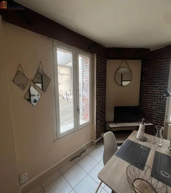 Studio meublé 25m² Joigny - Meublé, lumineux - Photo 2