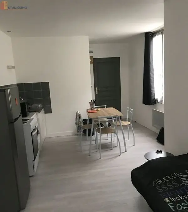 Studio meublé 26m² Sens centre historique - Proche gare, meublé - Photo 1