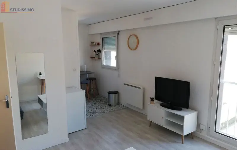 Studio meublé 26m² Limoges - Lumineux, dernier étage - Photo 4