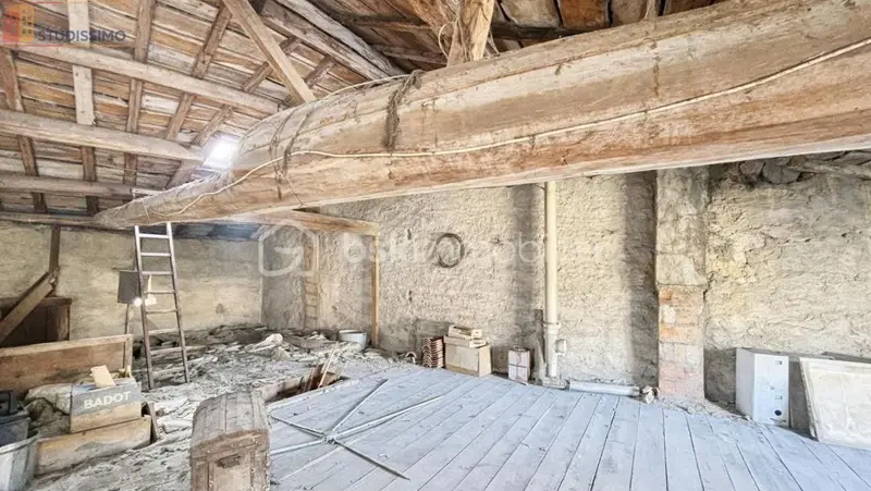 Studio 93m² Crêches-sur-Saône - Dernier étage, lumineux - Photo 1