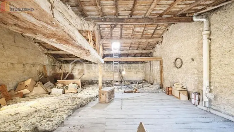 Studio 93m² Crêches-sur-Saône - Dernier étage, lumineux - Photo 2