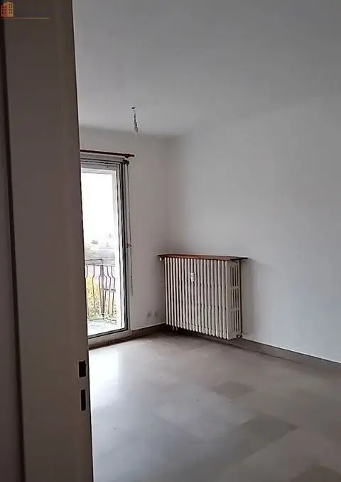Studio 27m² Autun - Dernier étage, lumineux - Photo 4