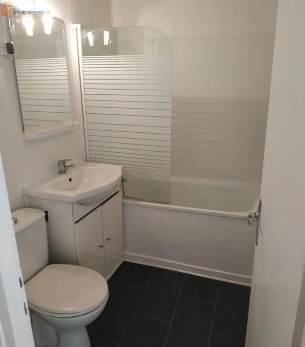 Studio 18m² Limoges centre - 3e étage, proche commodités - Photo 1
