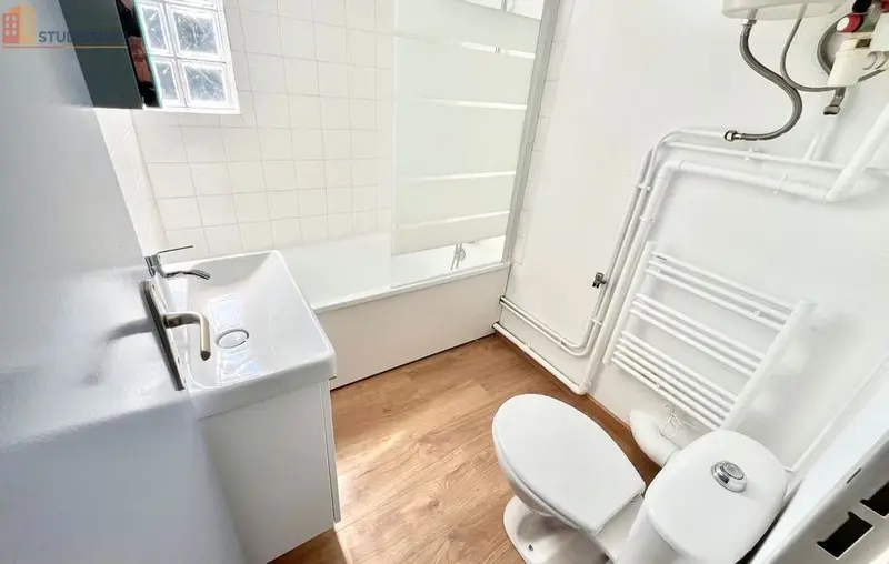Studio meublé 17m² Limoges - Rénové, parking - Photo 4