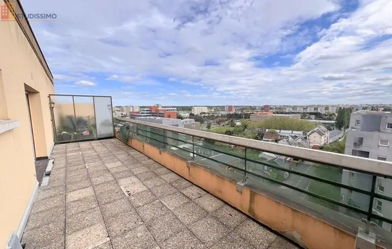 Studio 29m² Le Mans - Dernier étage, vue dégagée - Photo 7
