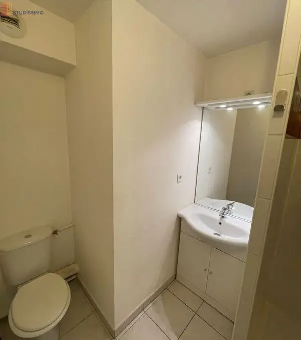 Studio meublé 31m² Belfort centre - Lumineux, dernier étage - Photo 1