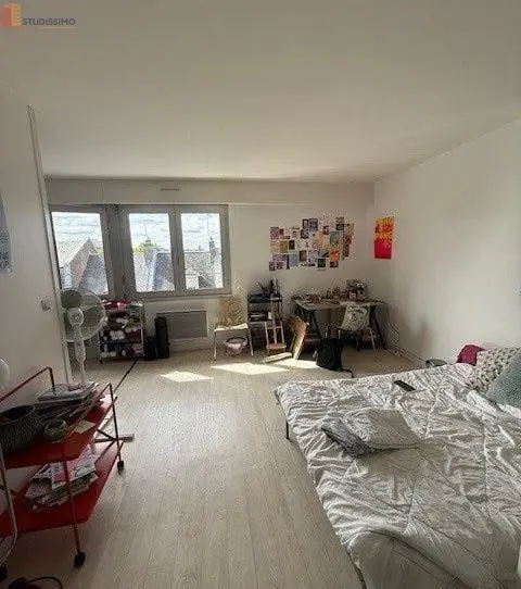 Studio 34m² Amiens - Dernier étage, DPE C - Photo 1