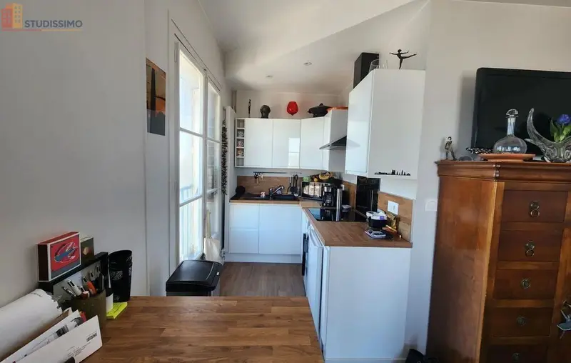 Studio 30m² Amiens centre - Étage élevé, vue dégagée - Photo 3