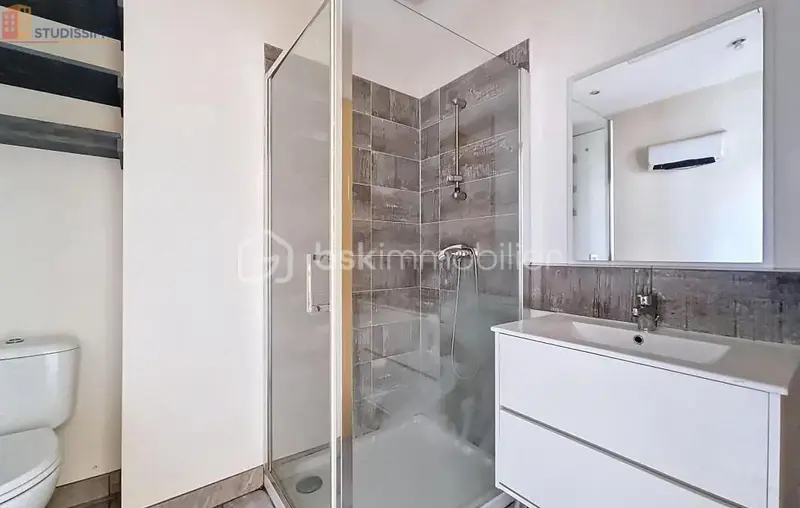 Studio 26m² Castres - - Photo 2