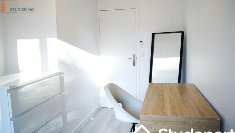 Studio meublé 11m² Évry-Courcouronnes - Calme, fonctionnel - Photo 2