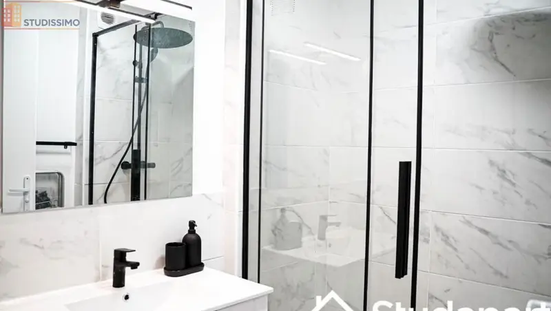 Studio meublé 9m² Évry-Courcouronnes - Meublé, 3e étage - Photo 1