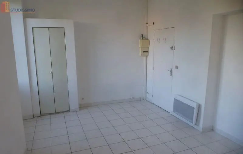 Studio 18m² Corbeil-Essonnes 91100 - Photo 2