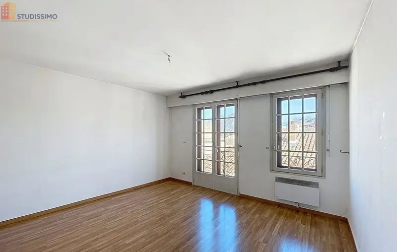 Studio 30m² Avignon centre - Dernier étage, lumineux - Photo 5