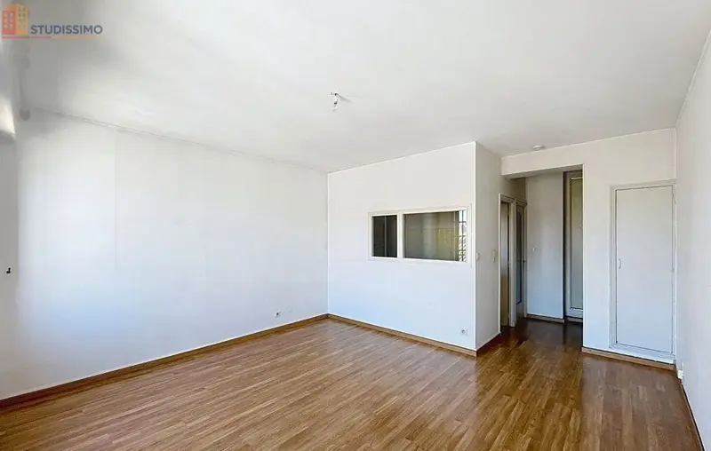 Studio 30m² Avignon centre - Dernier étage, lumineux - Photo 4
