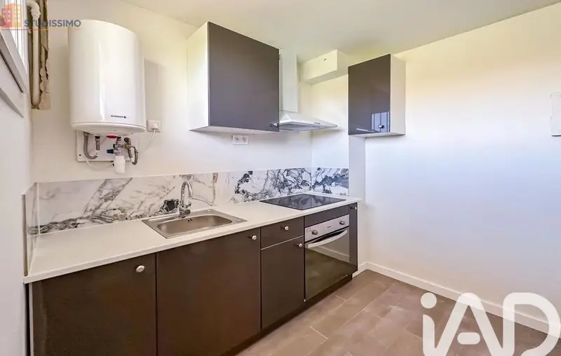 Studio 31m² Avignon 84000 - Étage élevé, DPE C - Photo 3