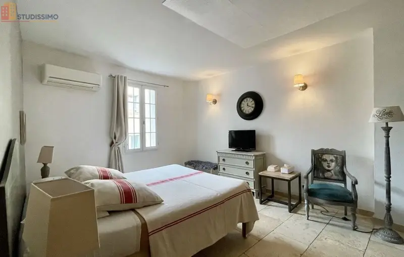Studio 33m² L'Isle-sur-la-Sorgue - Étage 2/3 - Photo 1
