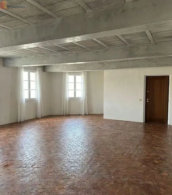 Studio 59m² L'Isle-sur-la-Sorgue - 1er étage - Photo 2