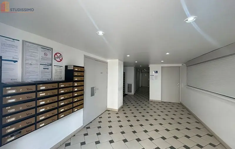 Studio 20m² Avignon centre - Étage 2/3 - Photo 3
