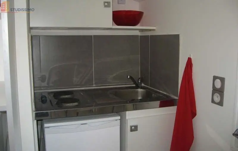 Studio 13m² Avignon 84000 - Étage élevé, DPE C - Photo 1
