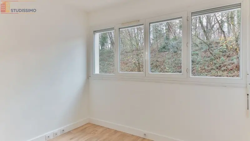 Studio 18m² Ville-d'Avray - 1er étage, DPE D - Photo 5