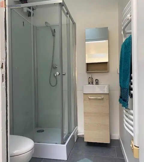Studio meublé 17m² Nanterre - Proche RER, lumineux - Photo 3