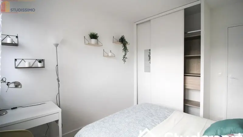Studio meublé 10m² Levallois-Perret - Étage élevé, lumineux - Photo 4