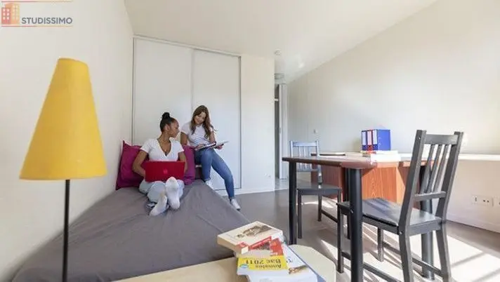 Studio 18m² Boulogne-Billancourt - Meublé, étage élevé - Photo 3