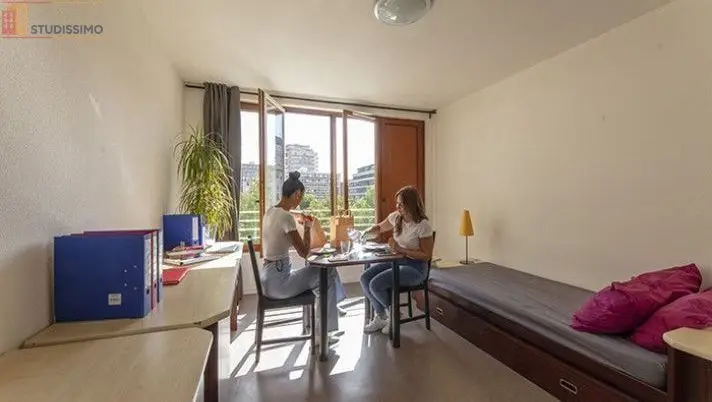 Studio 18m² Boulogne-Billancourt - Meublé, étage élevé - Photo 2